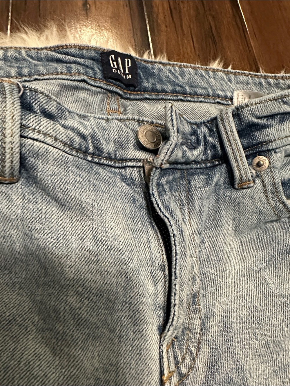 Worn once jeans - Picture 4 of 8